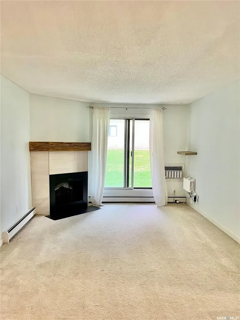 207C Tait Place Saskatoon SK S7H 5L8