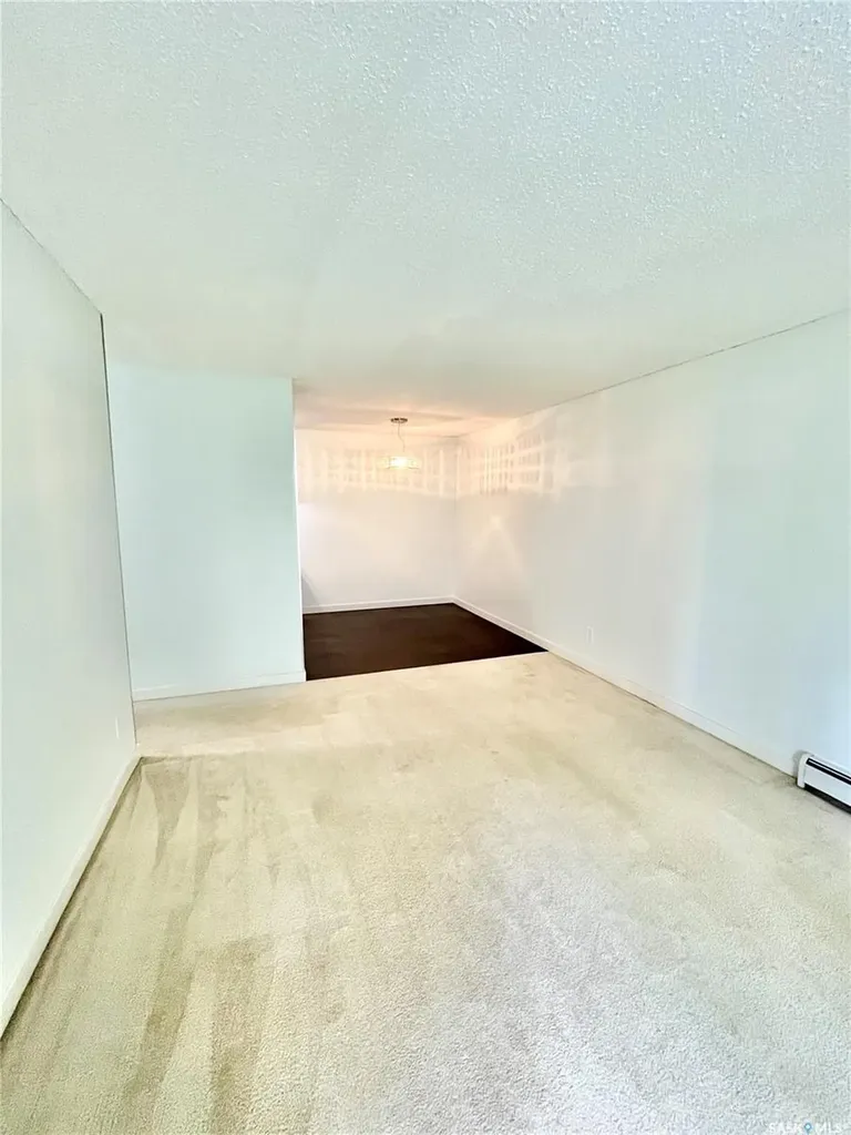 207C Tait Place Saskatoon SK S7H 5L8