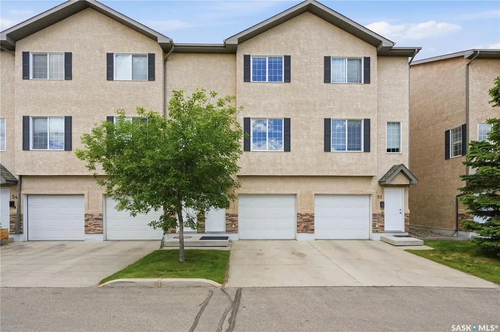 118 Pawlychenko Lane Saskatoon SK S7V 1K1