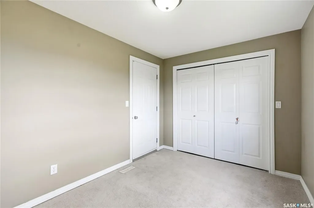 118 Pawlychenko Lane Saskatoon SK S7V 1K1