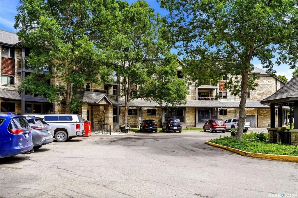 2530 25th Avenue Regina SK S4S 4E6