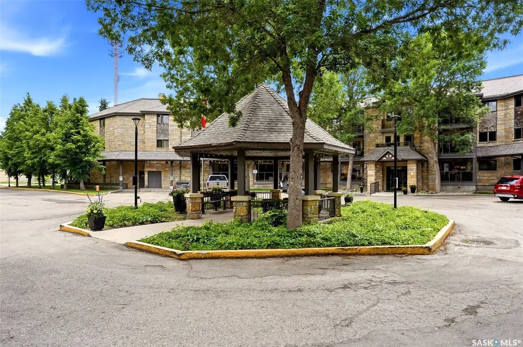 2530 25th Avenue Regina SK S4S 4E6