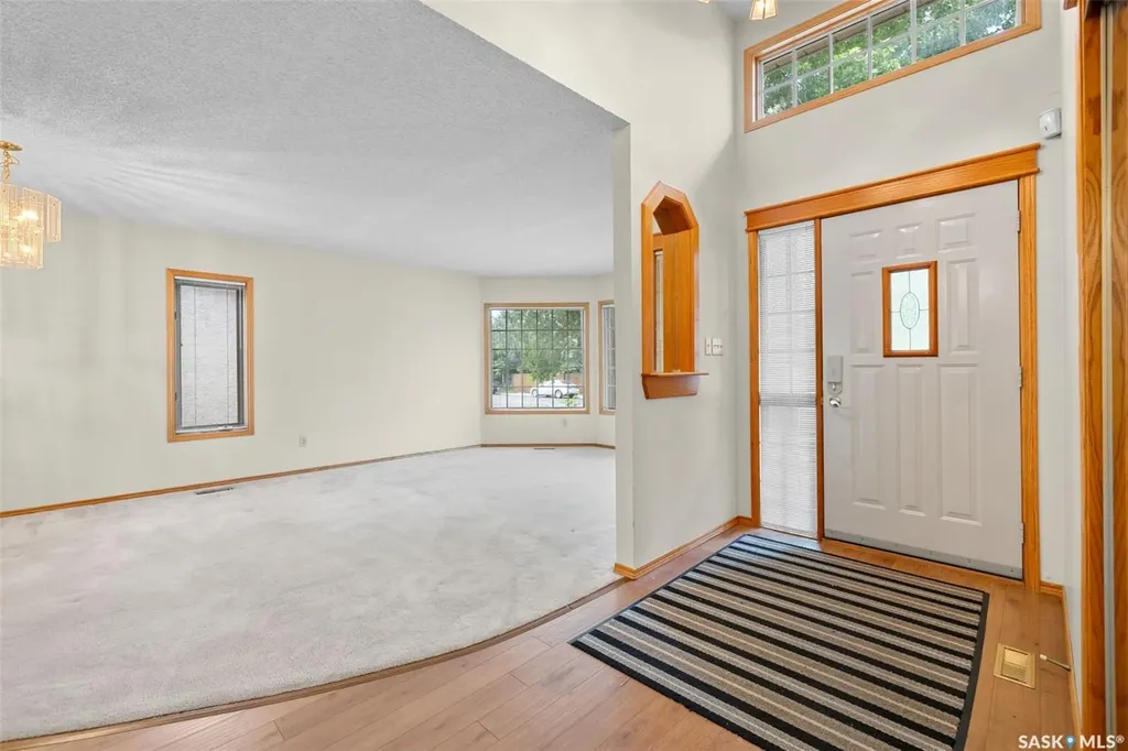 3054 Wascana Glen Regina SK S4V 2L3