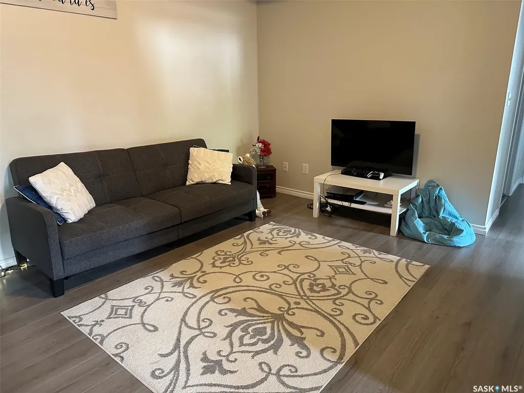 344 Young Street Macoun SK S0C 1P0