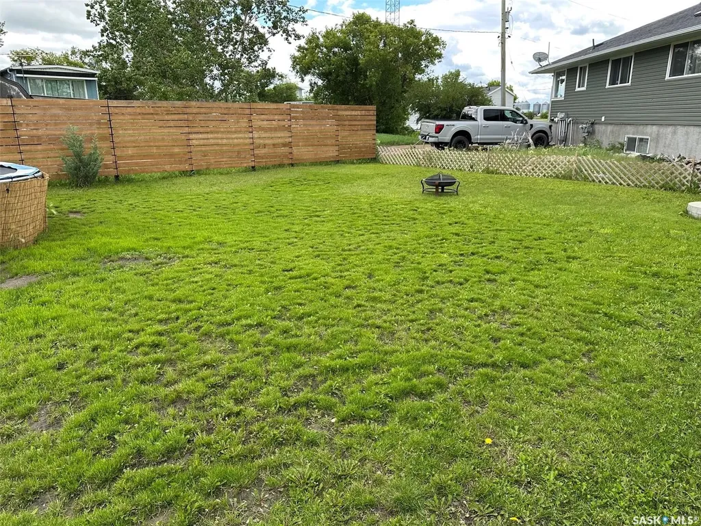 344 Young Street Macoun SK S0C 1P0