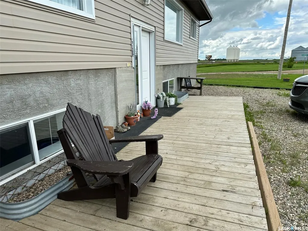 344 Young Street Macoun SK S0C 1P0