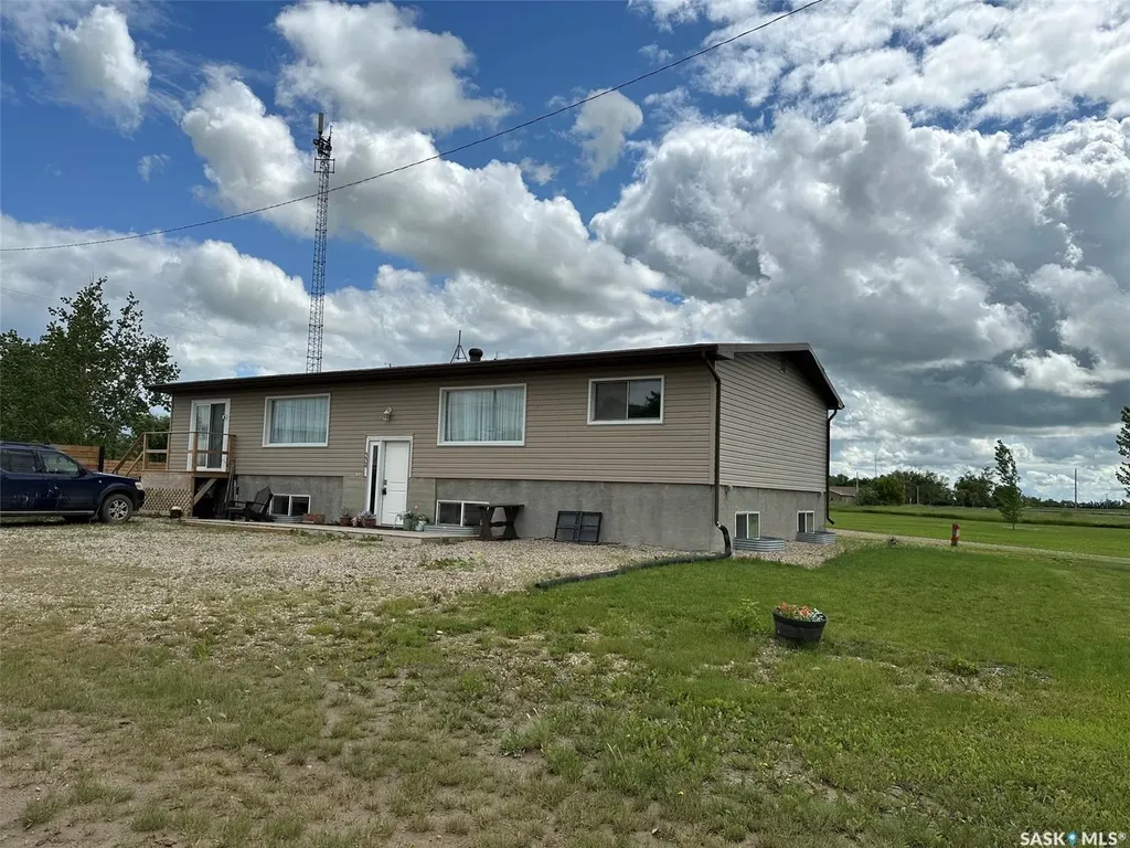 344 Young Street Macoun SK S0C 1P0