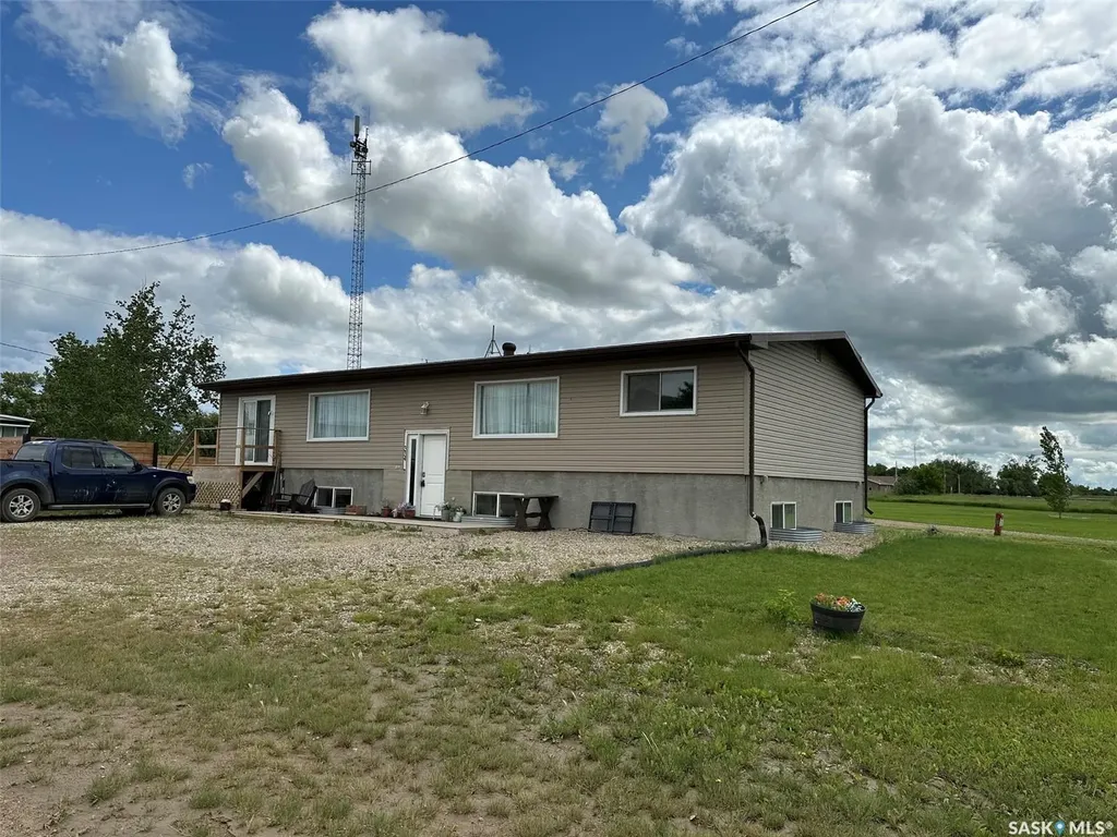 344 Young Street Macoun SK S0C 1P0