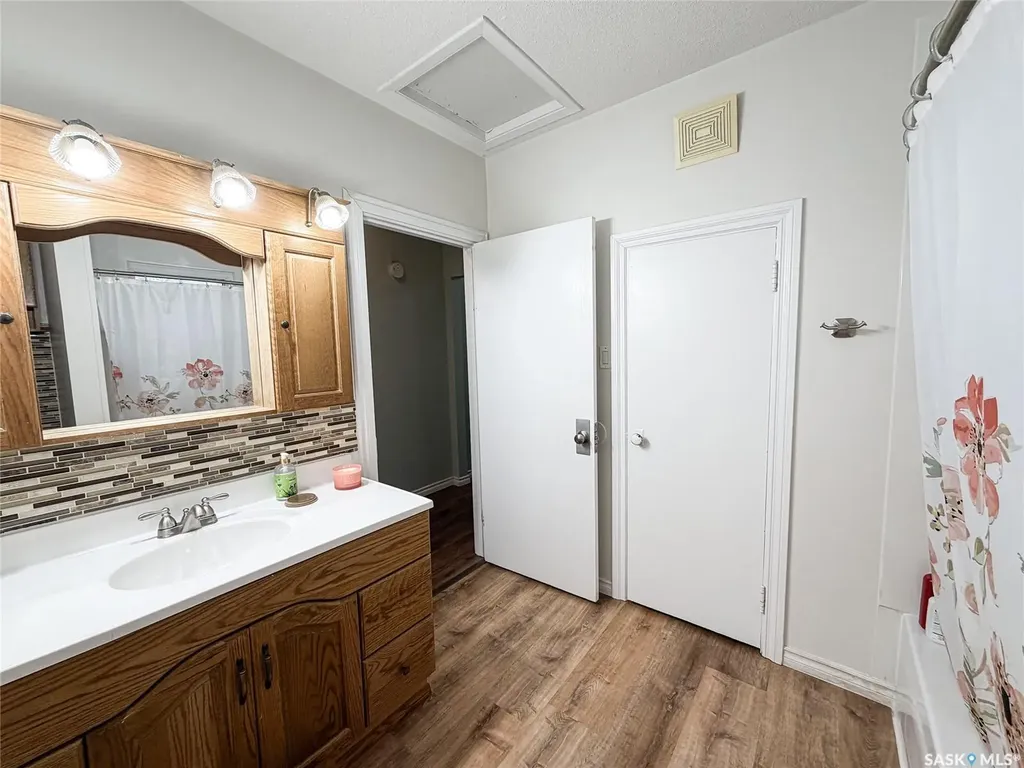 420 1st Street W Meadow Lake SK S9X 1E5