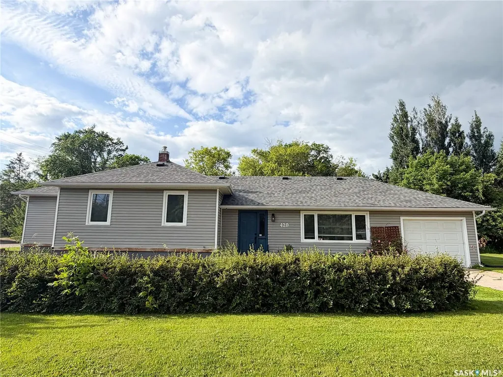 420 1st Street W Meadow Lake SK S9X 1E5