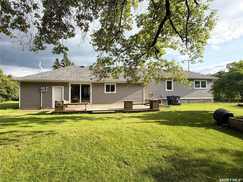 420 1st Street W Meadow Lake SK S9X 1E5