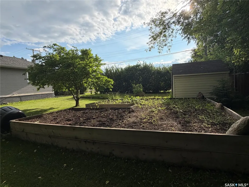 420 1st Street W Meadow Lake SK S9X 1E5