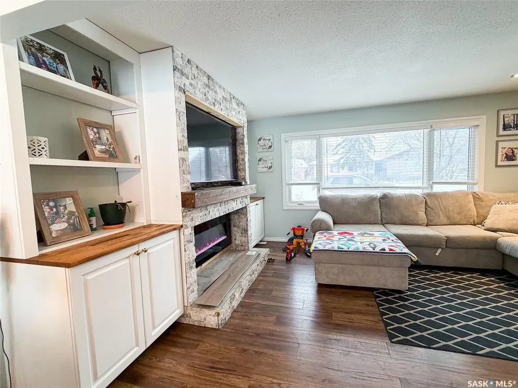 420 1st Street W Meadow Lake SK S9X 1E5