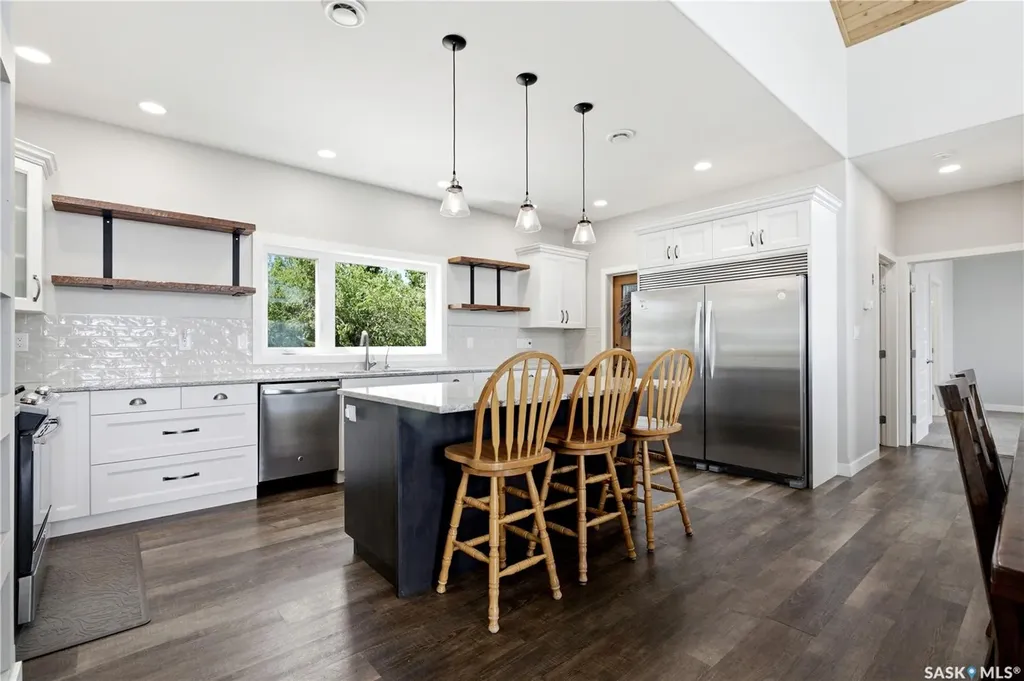 106 Lakeshore Lane Leslie Beach SK S0A 1A0