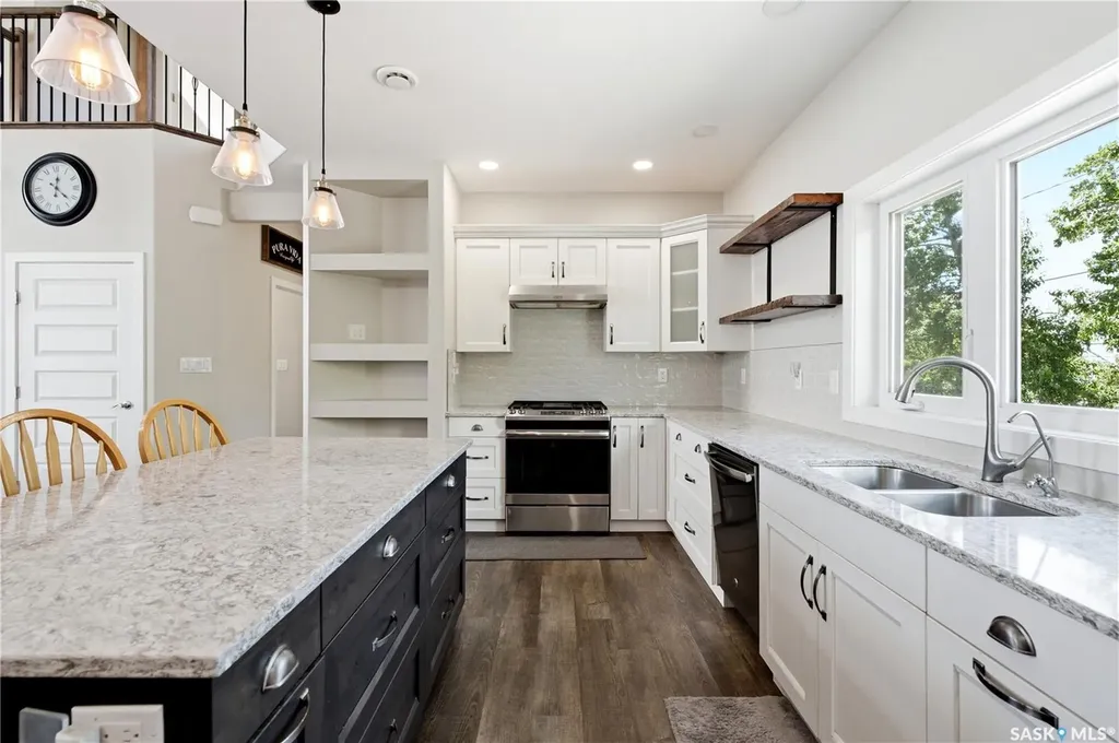 106 Lakeshore Lane Leslie Beach SK S0A 1A0