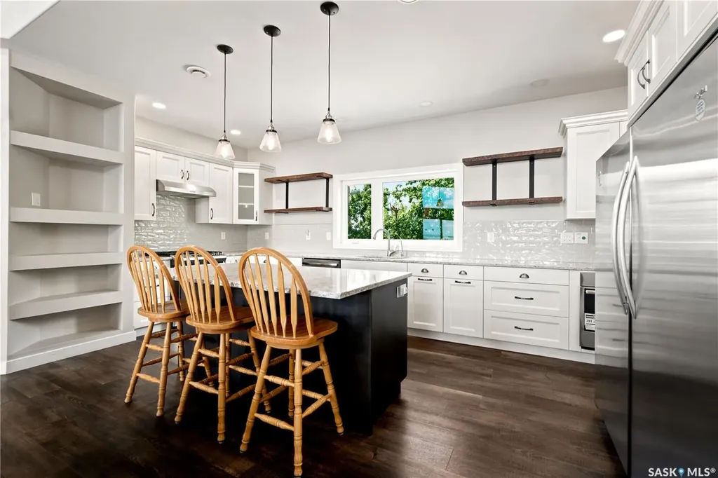 106 Lakeshore Lane Leslie Beach SK S0A 1A0