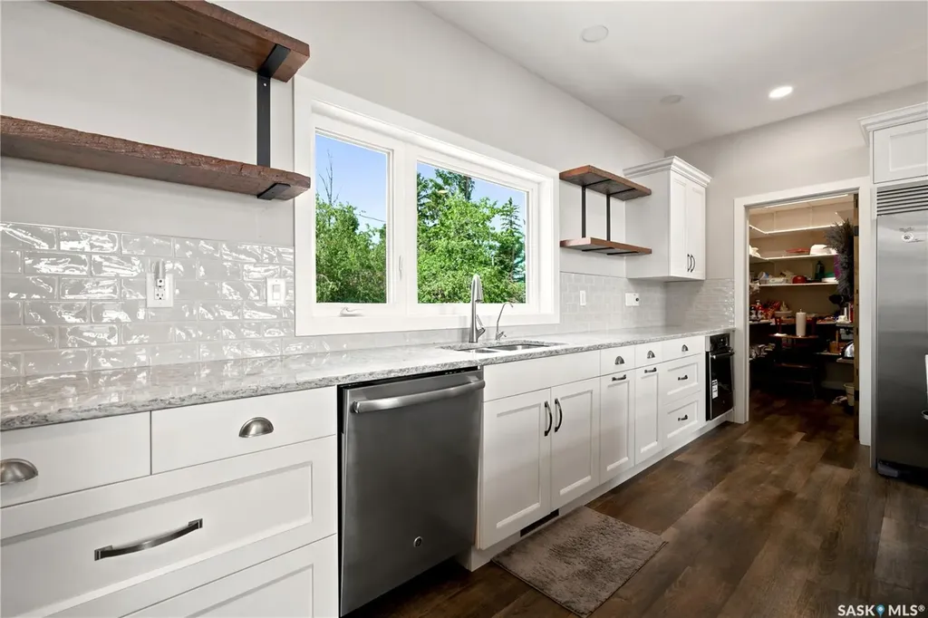106 Lakeshore Lane Leslie Beach SK S0A 1A0