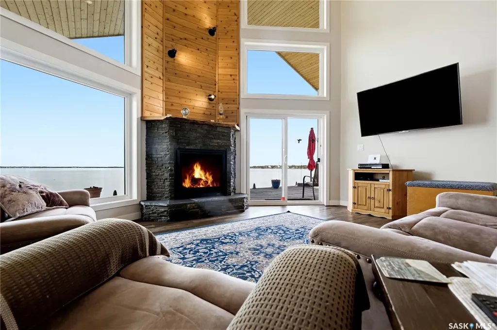 106 Lakeshore Lane Leslie Beach SK S0A 1A0