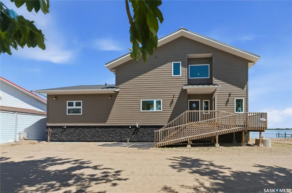 106 Lakeshore Lane Leslie Beach SK S0A 1A0