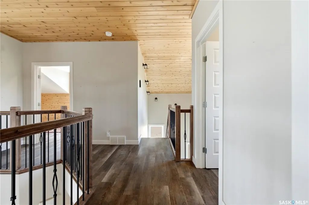 106 Lakeshore Lane Leslie Beach SK S0A 1A0