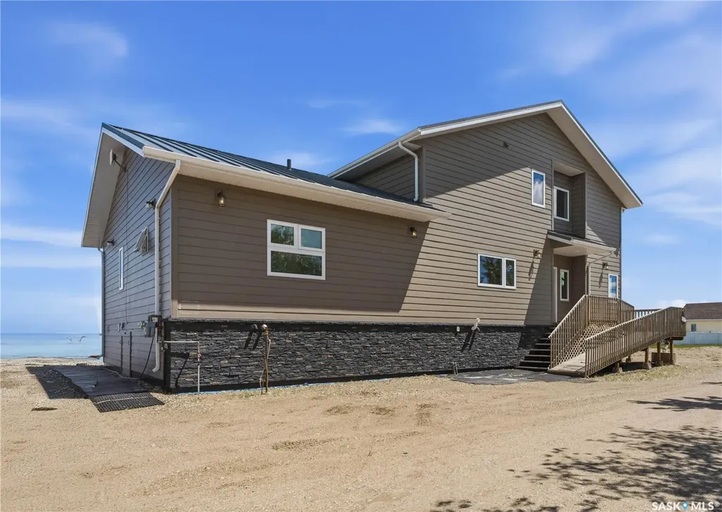 106 Lakeshore Lane Leslie Beach SK S0A 1A0