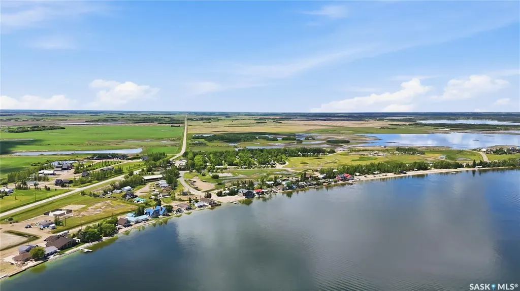 106 Lakeshore Lane Leslie Beach SK S0A 1A0