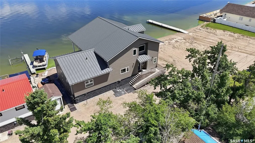 106 Lakeshore Lane Leslie Beach SK S0A 1A0