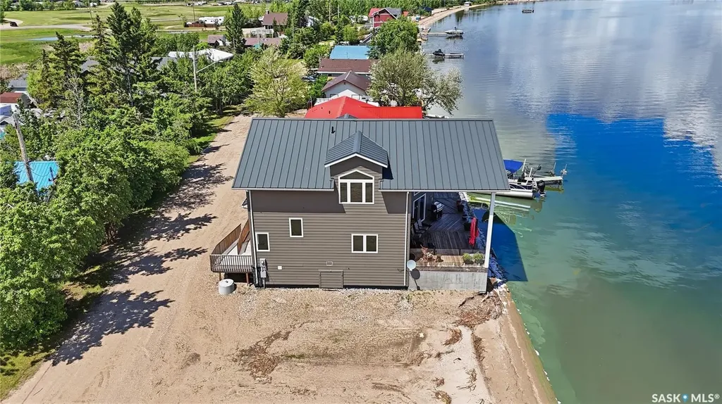 106 Lakeshore Lane Leslie Beach SK S0A 1A0