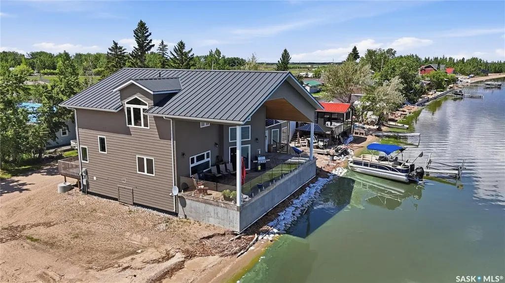 106 Lakeshore Lane Leslie Beach SK S0A 1A0