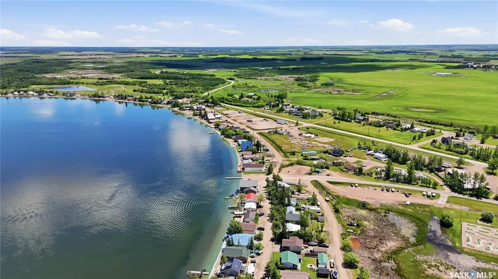 106 Lakeshore Lane Leslie Beach SK S0A 1A0