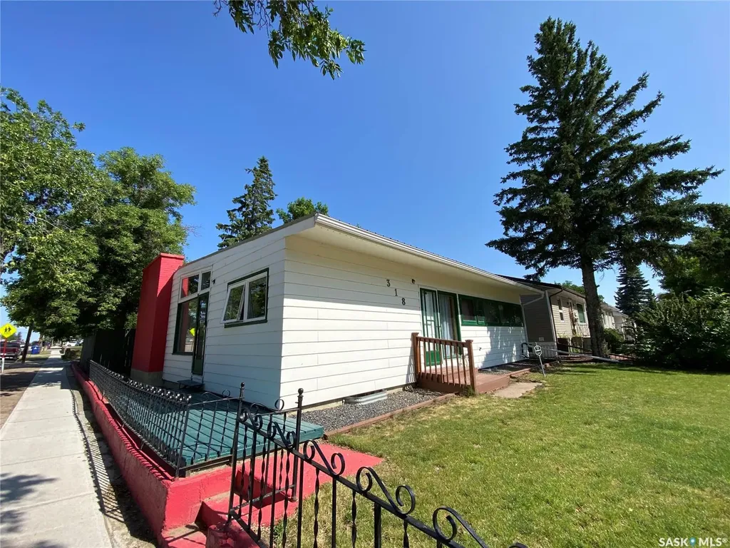 318 5th Avenue W Kindersley SK S0L 1S0