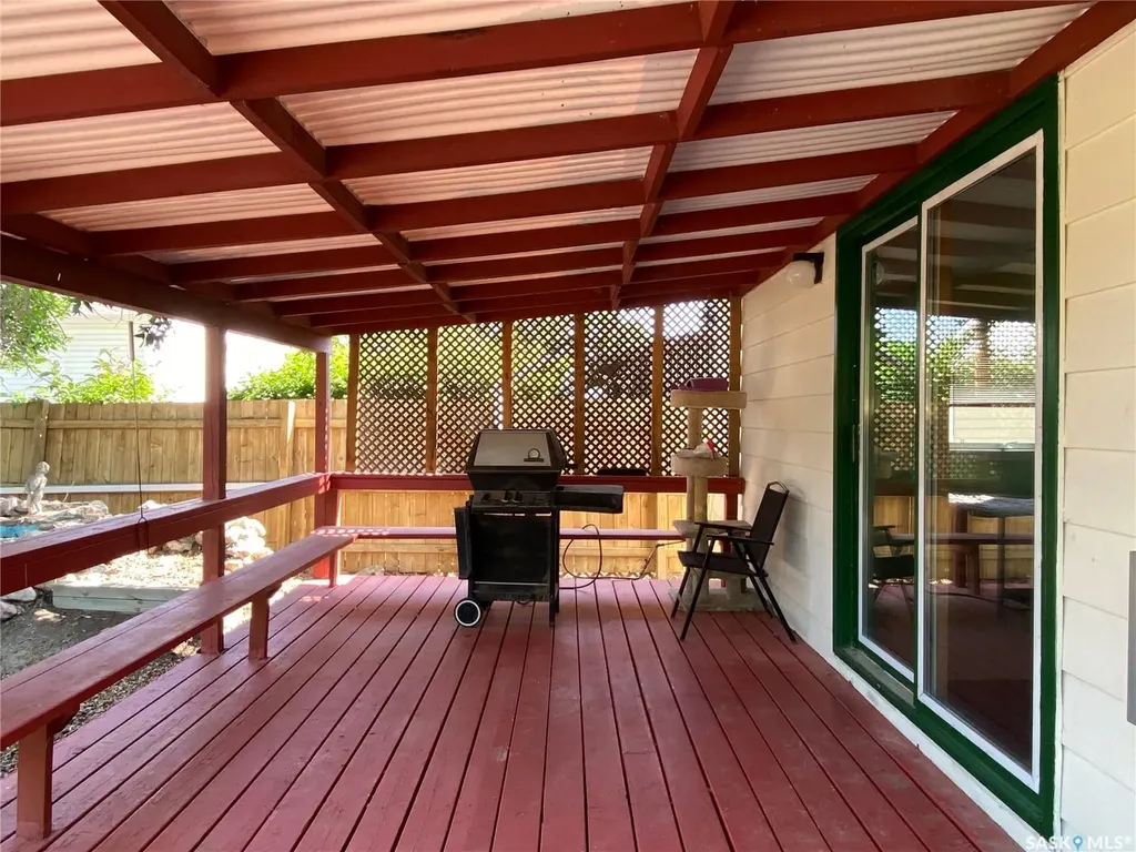 318 5th Avenue W Kindersley SK S0L 1S0