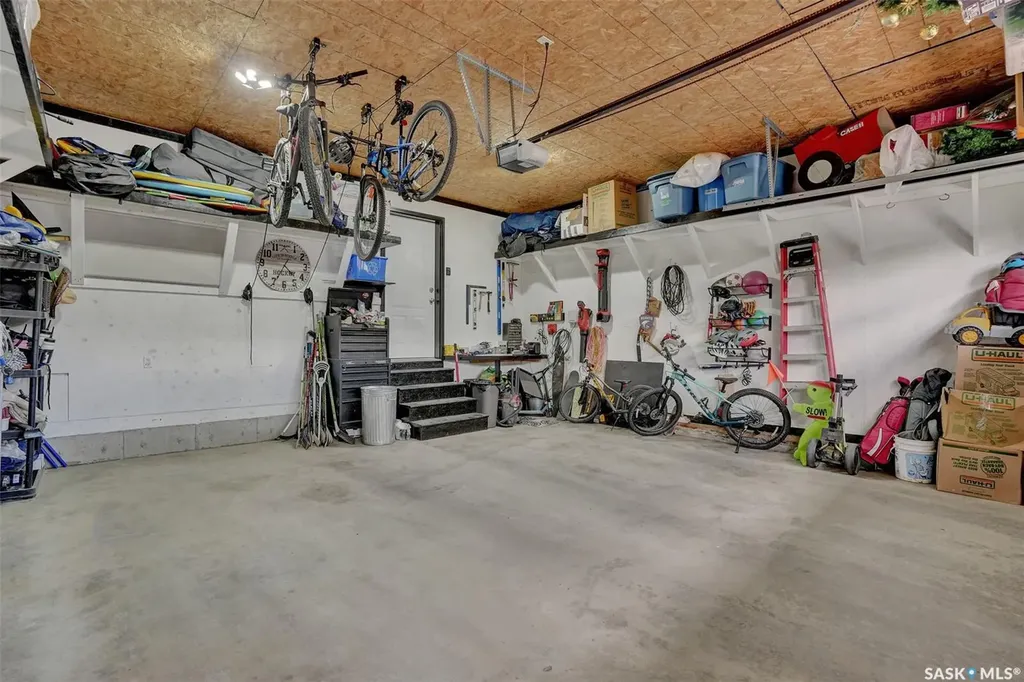 1646 Wingert Drive N Regina SK S4X 4P9