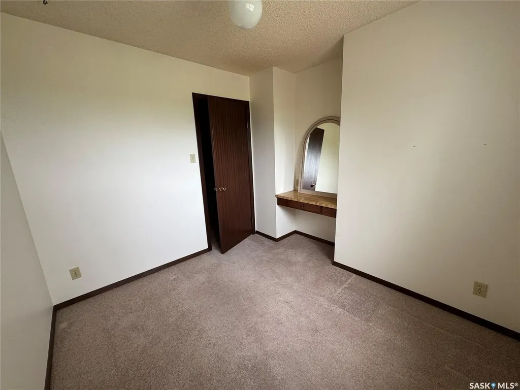 260 Battleford Trail Swift Current SK S9H 4J5