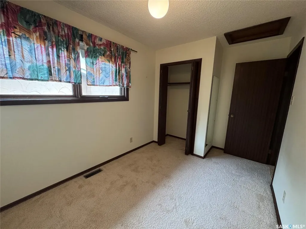260 Battleford Trail Swift Current SK S9H 4J5