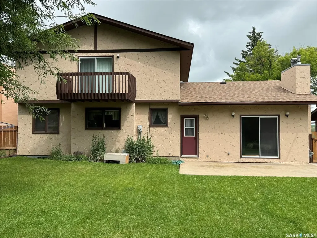 260 Battleford Trail Swift Current SK S9H 4J5