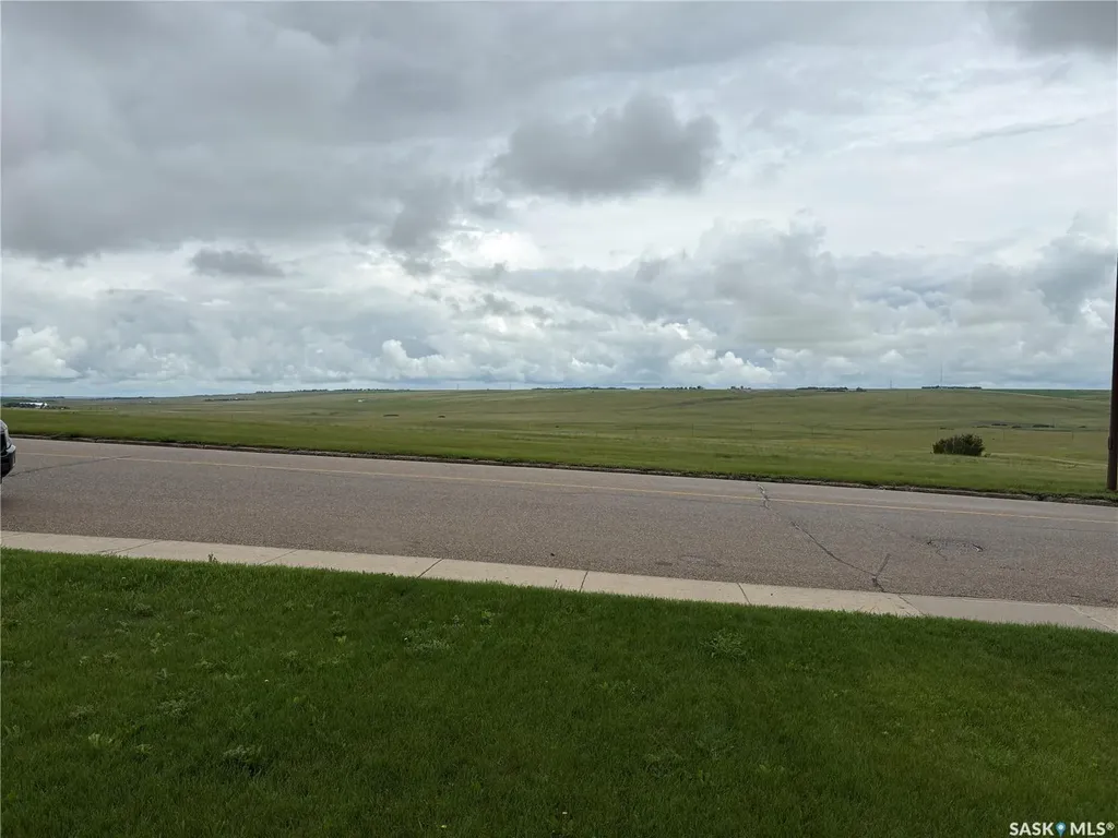 260 Battleford Trail Swift Current SK S9H 4J5