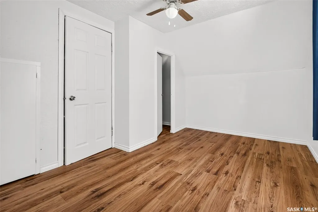 805 Athabasca Street E Moose Jaw SK S6H 0M6
