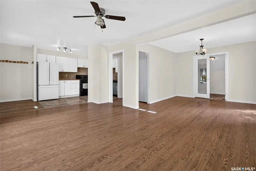 805 Athabasca Street E Moose Jaw SK S6H 0M6