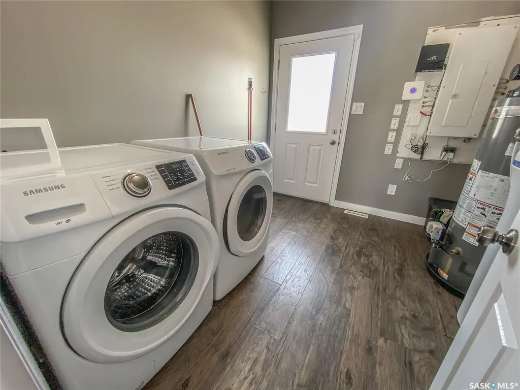 207 Spruce Street Wolseley SK S0G 5H0
