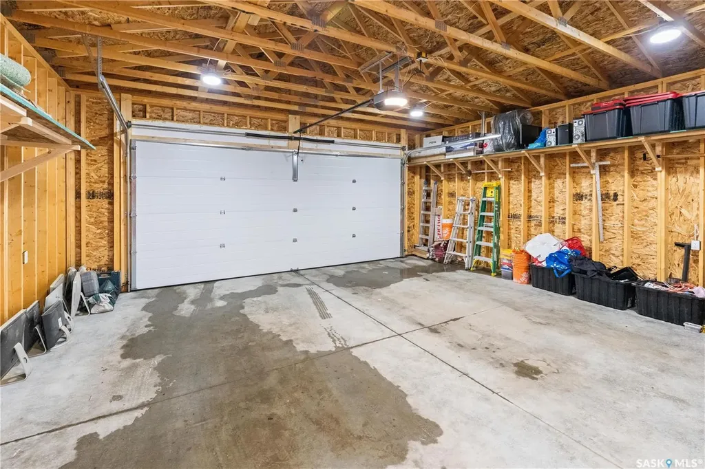 230 Wyant Lane Saskatoon SK S7S 1N1