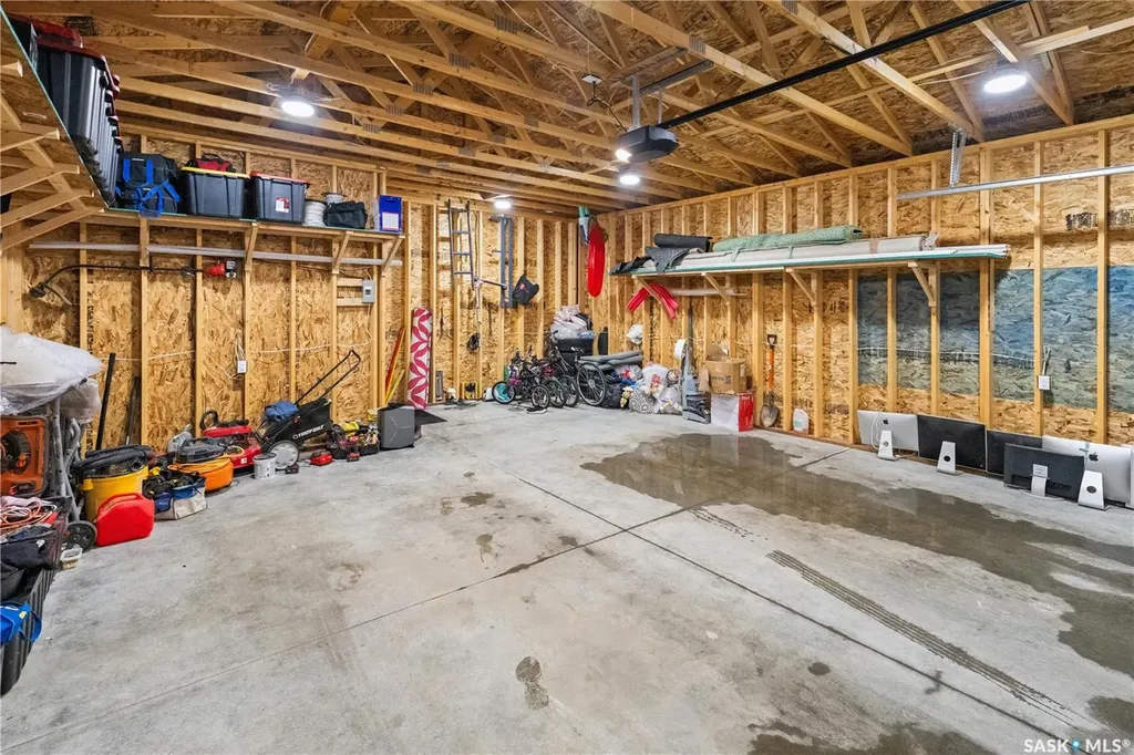 230 Wyant Lane Saskatoon SK S7S 1N1
