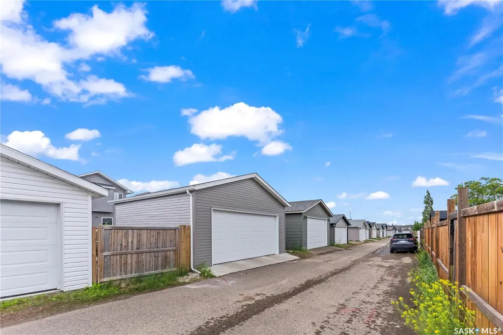 230 Wyant Lane Saskatoon SK S7S 1N1