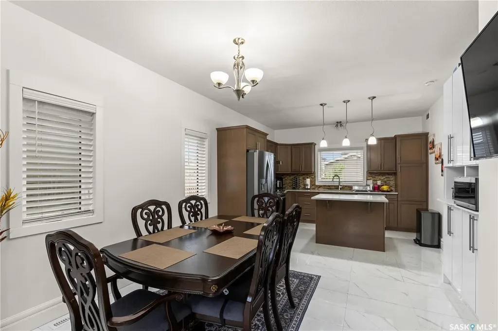 230 Wyant Lane Saskatoon SK S7S 1N1