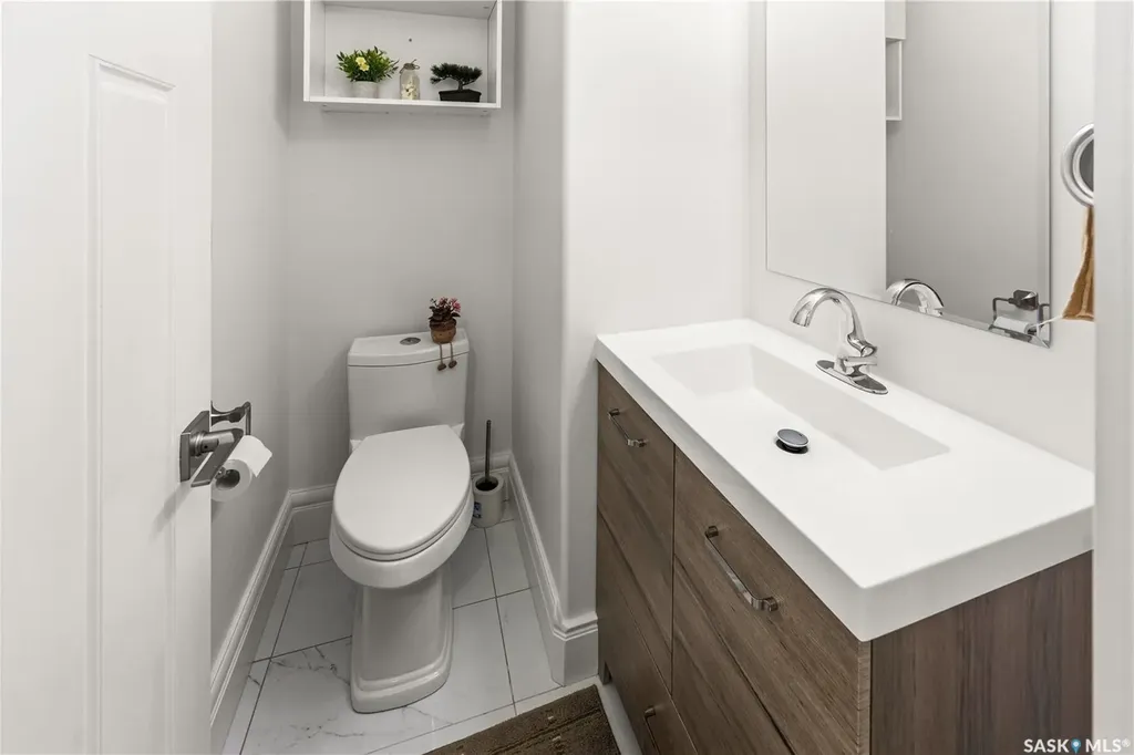 230 Wyant Lane Saskatoon SK S7S 1N1