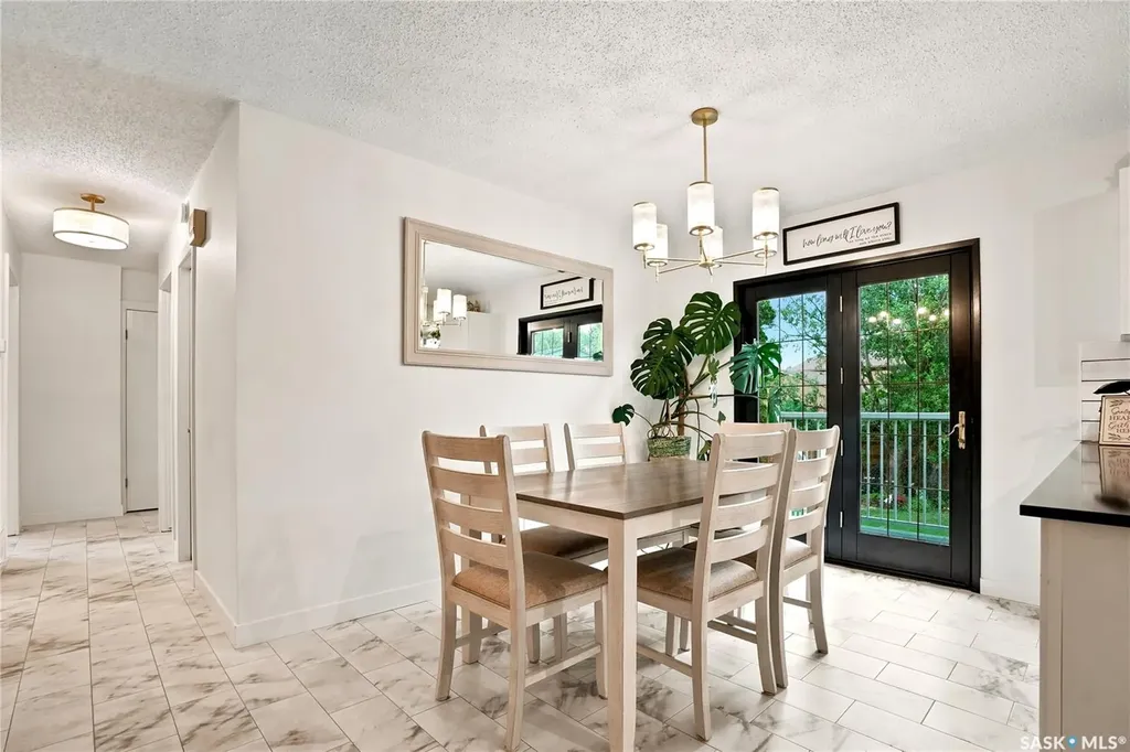 306 Ae Adams Lane Saskatoon SK S7H 5N4