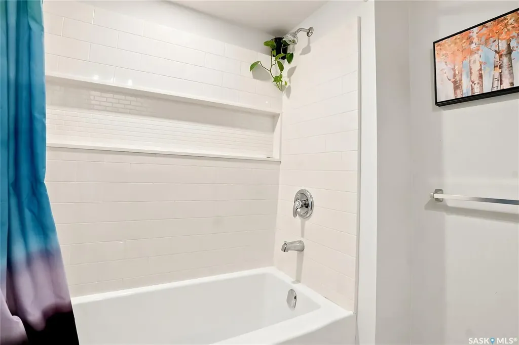 306 Ae Adams Lane Saskatoon SK S7H 5N4