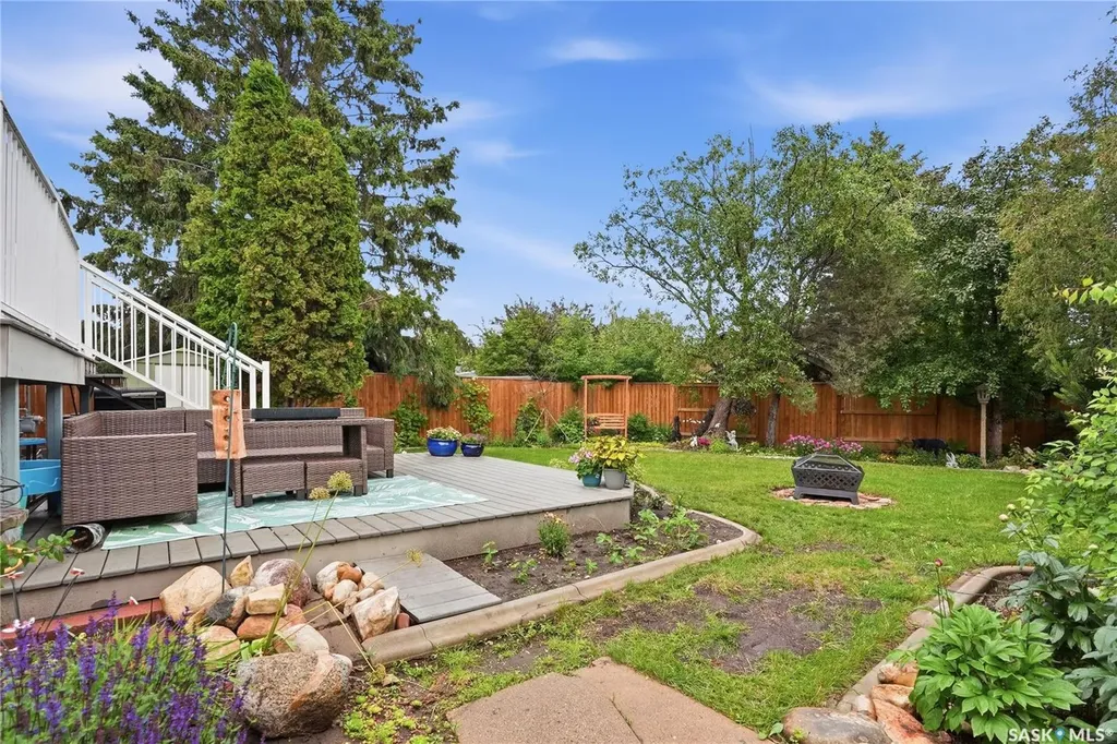 306 Ae Adams Lane Saskatoon SK S7H 5N4