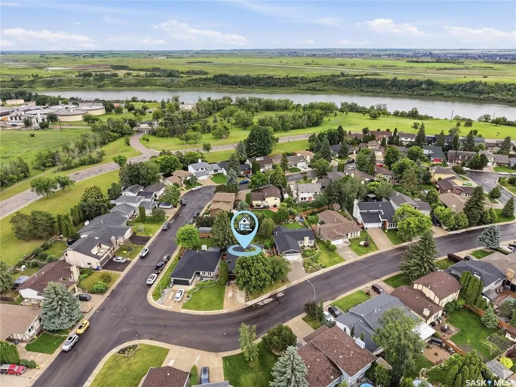 306 Ae Adams Lane Saskatoon SK S7H 5N4