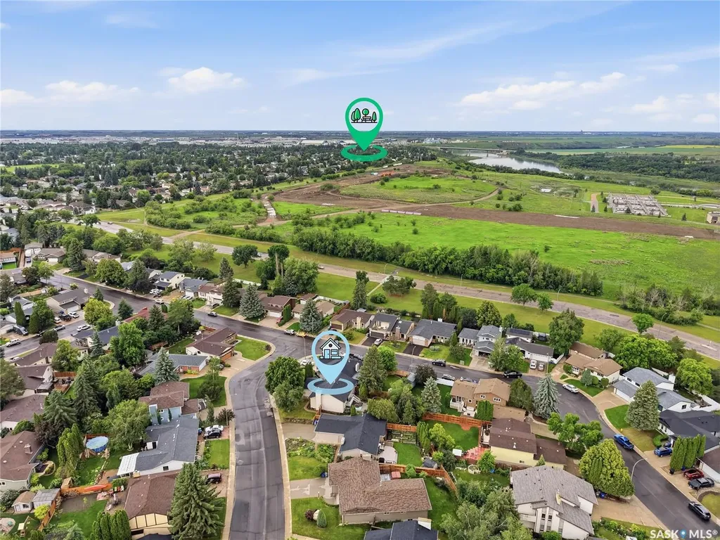 306 Ae Adams Lane Saskatoon SK S7H 5N4